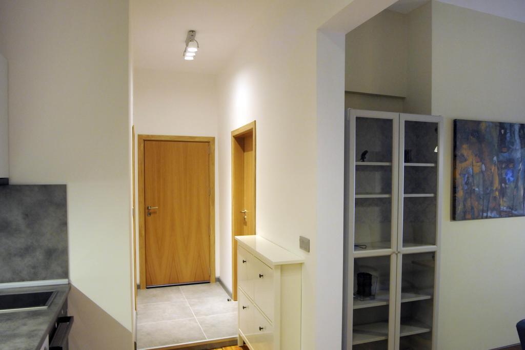 Apartment Rentapart Step